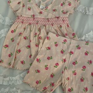 Gymboree Girls 3T cute little Rose Accented 2 piece outfit